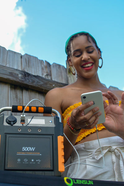 portable-lightweight-solar-generator-powerstations-let-you-blog-travel-workand-stay-connected-from-anywhere-buy-at-thesolpatch-com